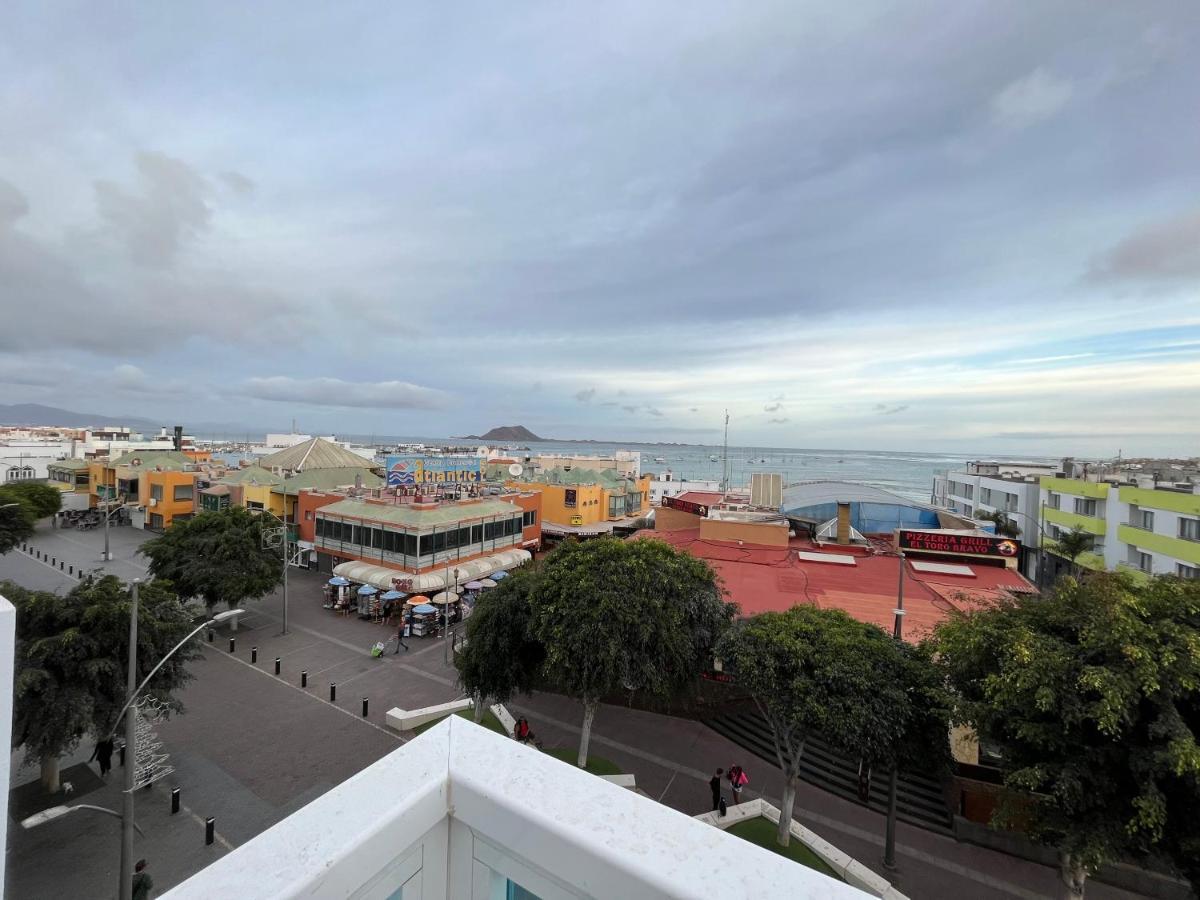 Avenida Central Corralejo Kültér fotó